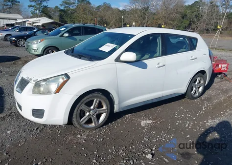 2009 Pontiac Vibe z USA, uszkodzony, nr VIN 5Y2SP67049Z474278